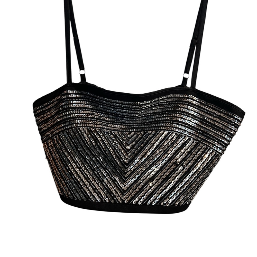 Aeropostale Black and Silver Zippered Top